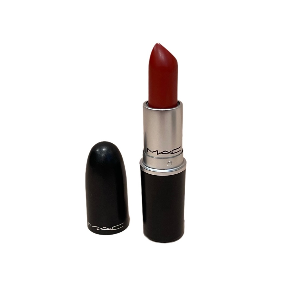 MAC • Matte Lipstick • Color: CHILI - Picture 4 of 7